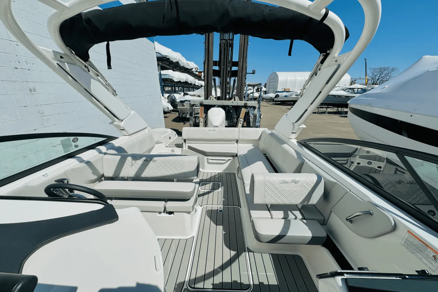 2025 Sea Ray SDX 270 Outboard Image Thumbnail #20