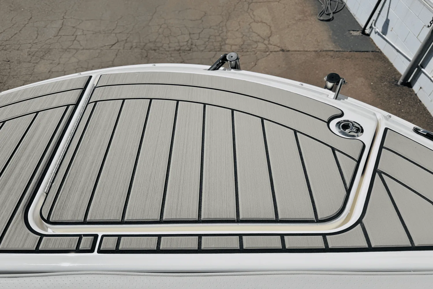 2025 Sea Ray SDX 270 Outboard Image Thumbnail #45