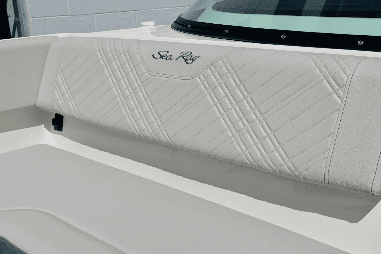 2025 Sea Ray SDX 270 Outboard Image Thumbnail #43