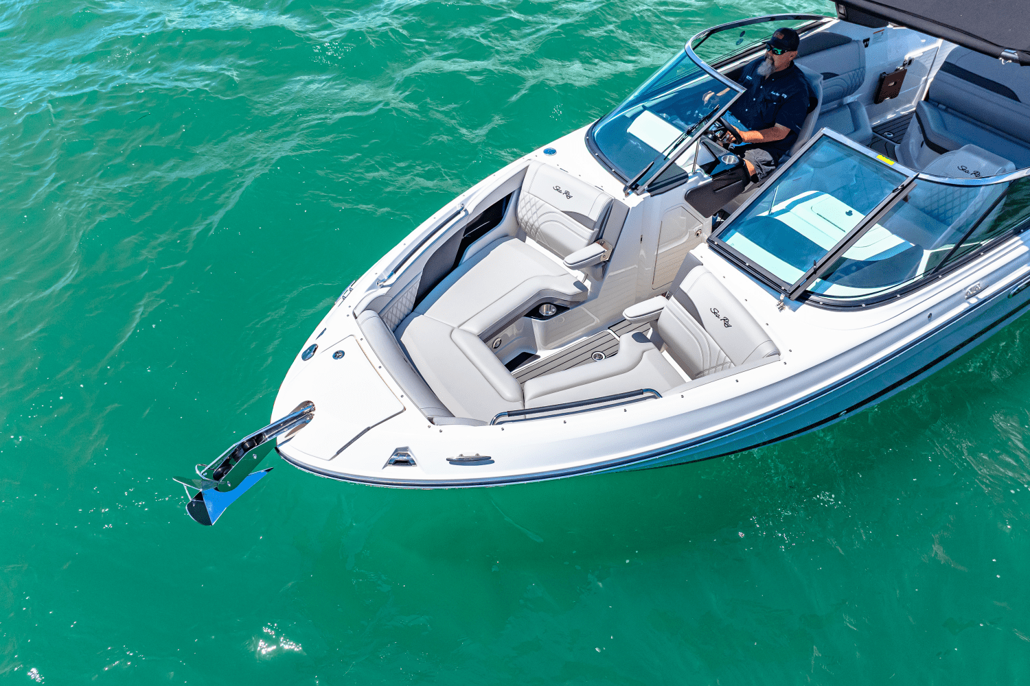 2025 Sea Ray SLX 260 Outboard Image Thumbnail #4