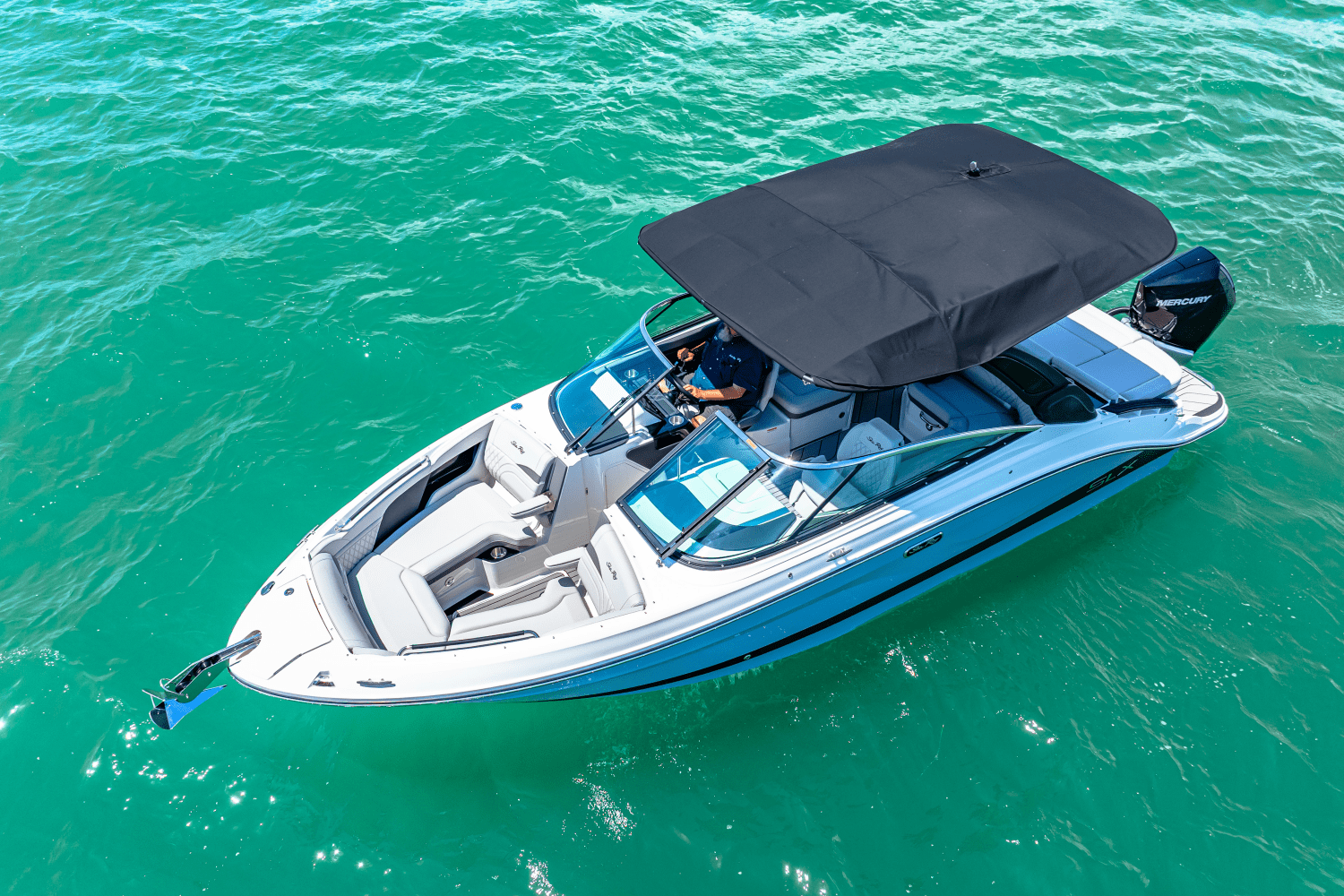 Thumbnail 4 for 2025 Sea Ray SLX 260 Outboard