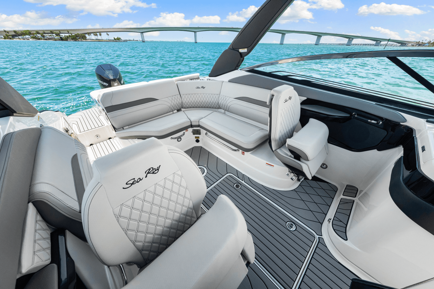 2025 Sea Ray SLX 260 Outboard Image Thumbnail #44