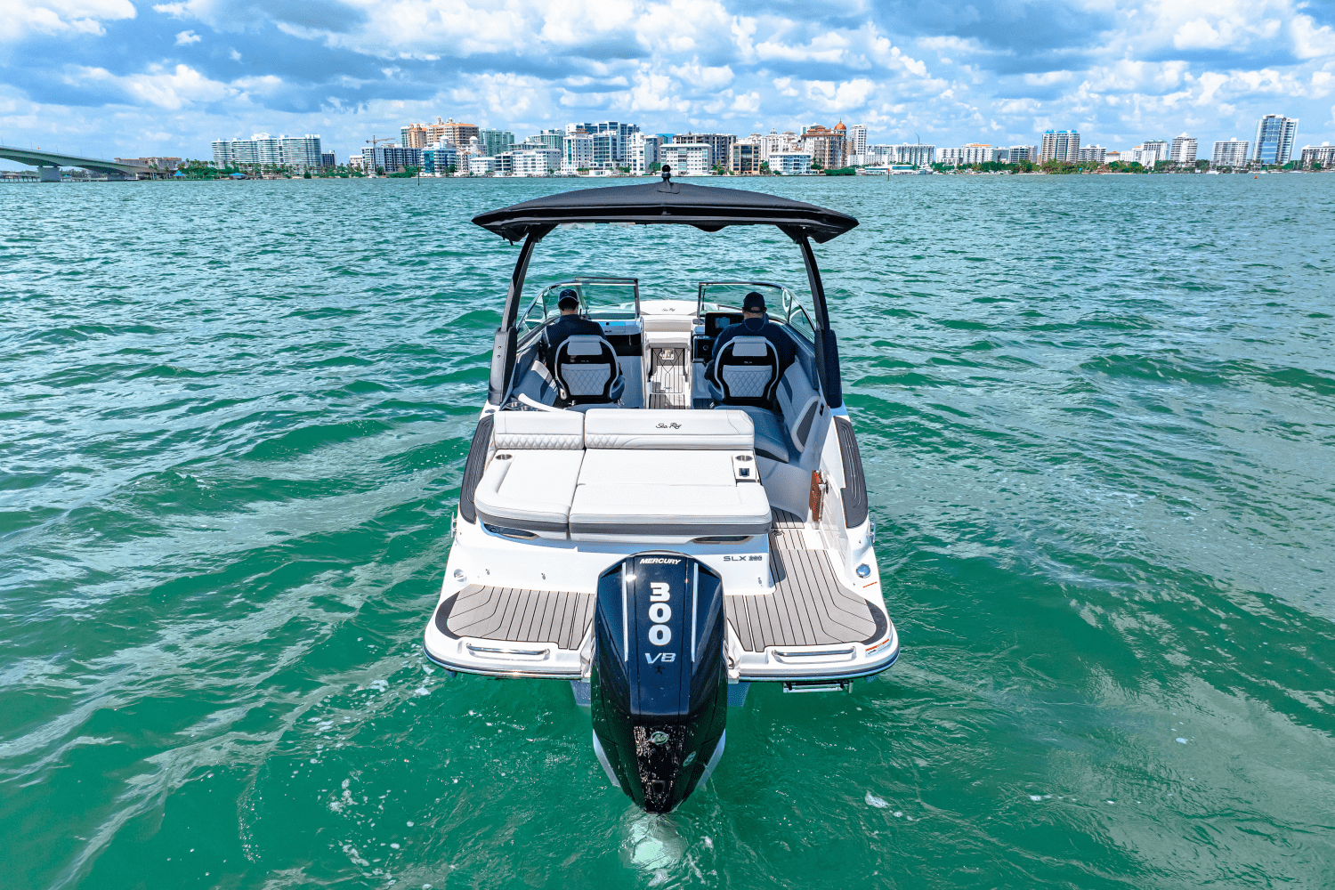 2025 Sea Ray SLX 260 Outboard Image Thumbnail #6