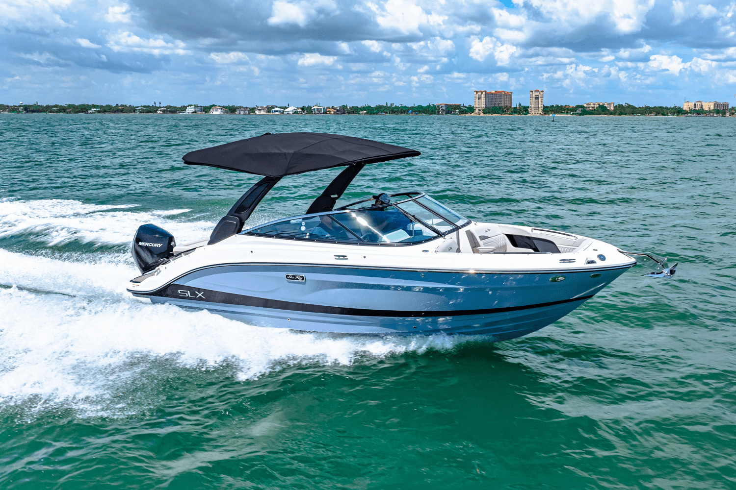 2025 Sea Ray SLX 260 Outboard Image Thumbnail #24