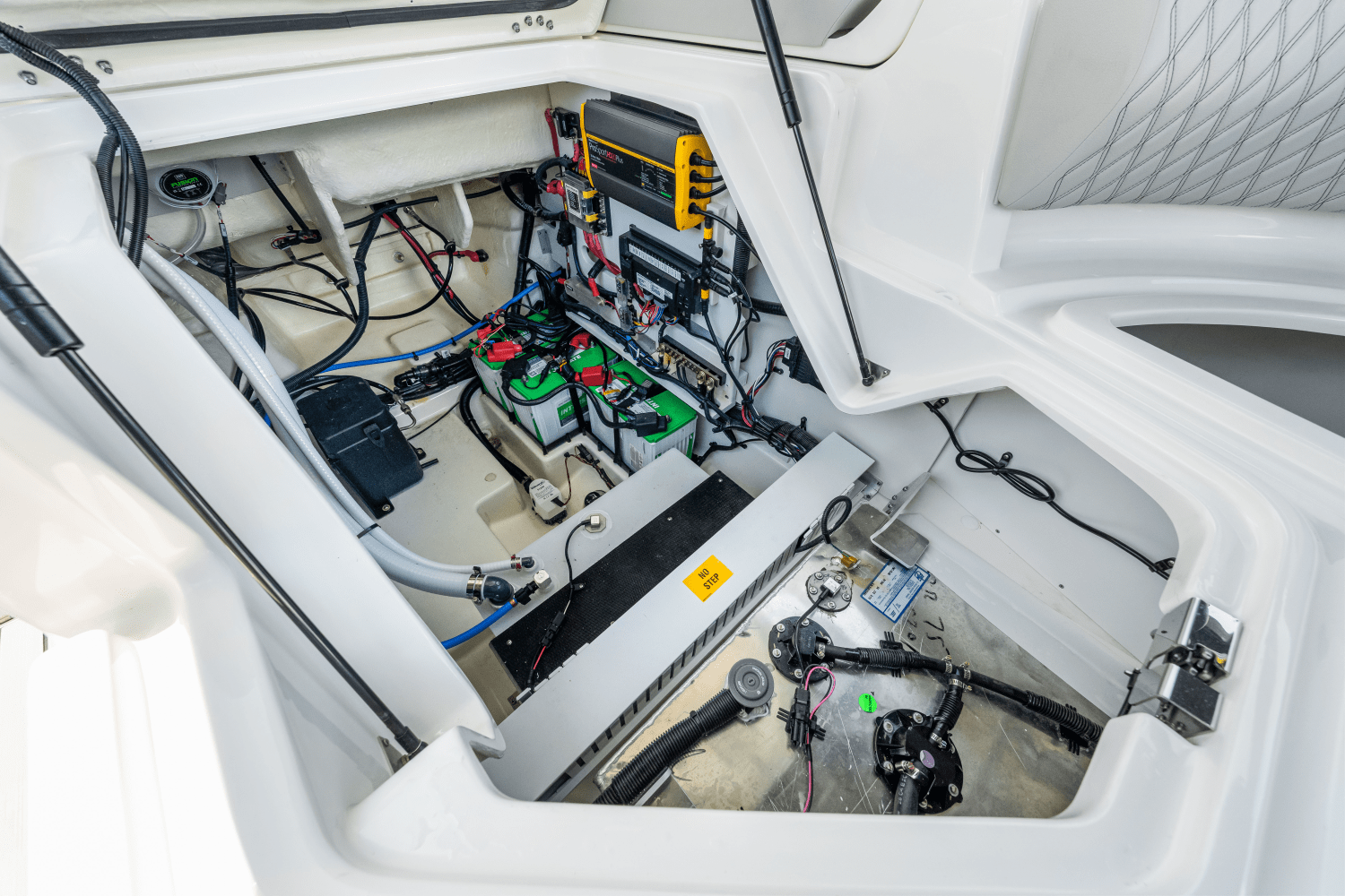 2025 Sea Ray SLX 260 Outboard Image Thumbnail #57
