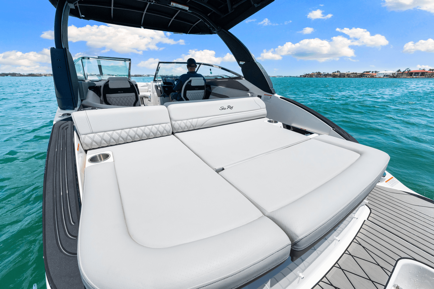 2025 Sea Ray SLX 260 Outboard Image Thumbnail #34