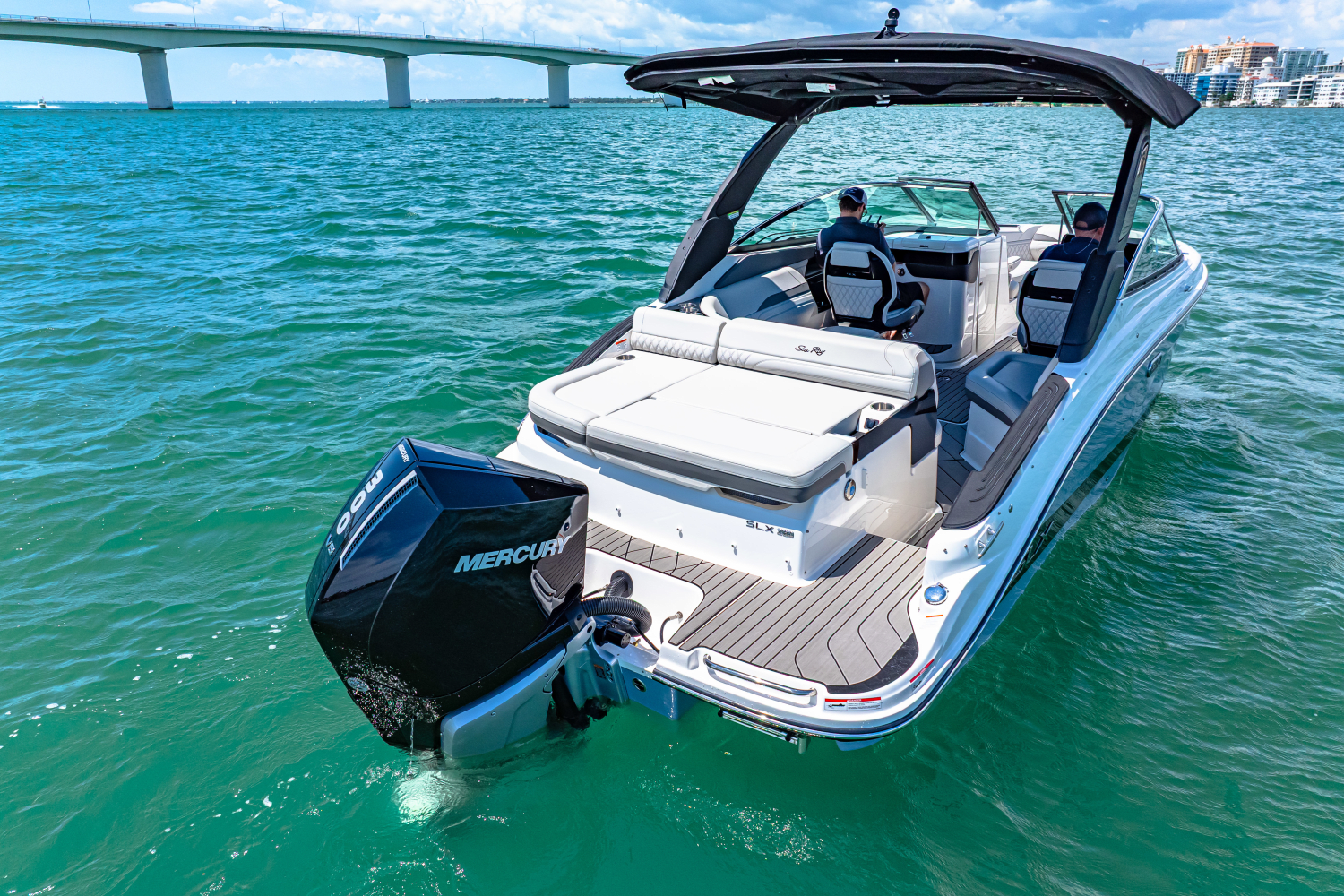 2025 Sea Ray SLX 260 Outboard Image Thumbnail #7