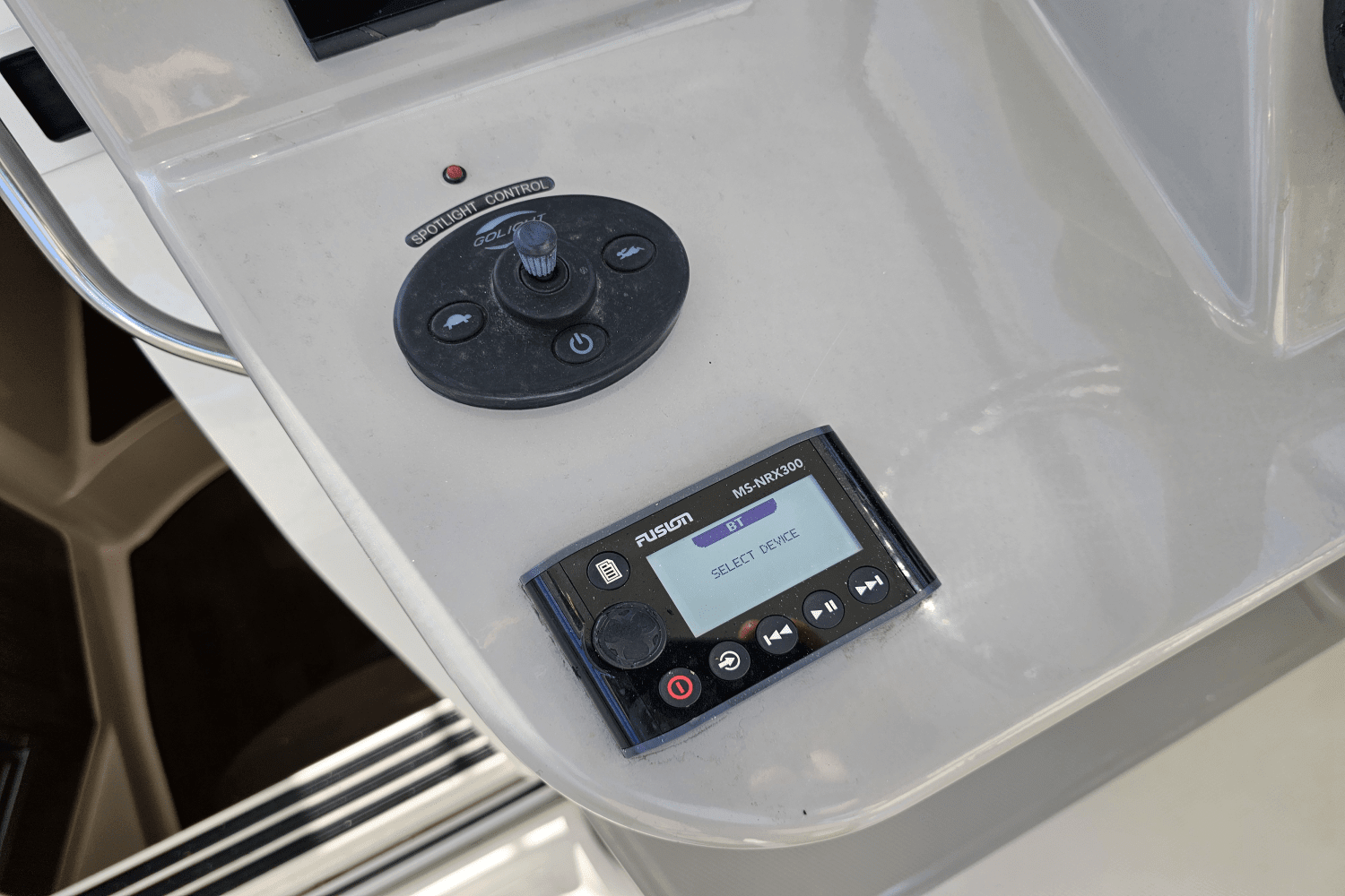 2017 Boston Whaler 315 CONQUEST Image Thumbnail #33