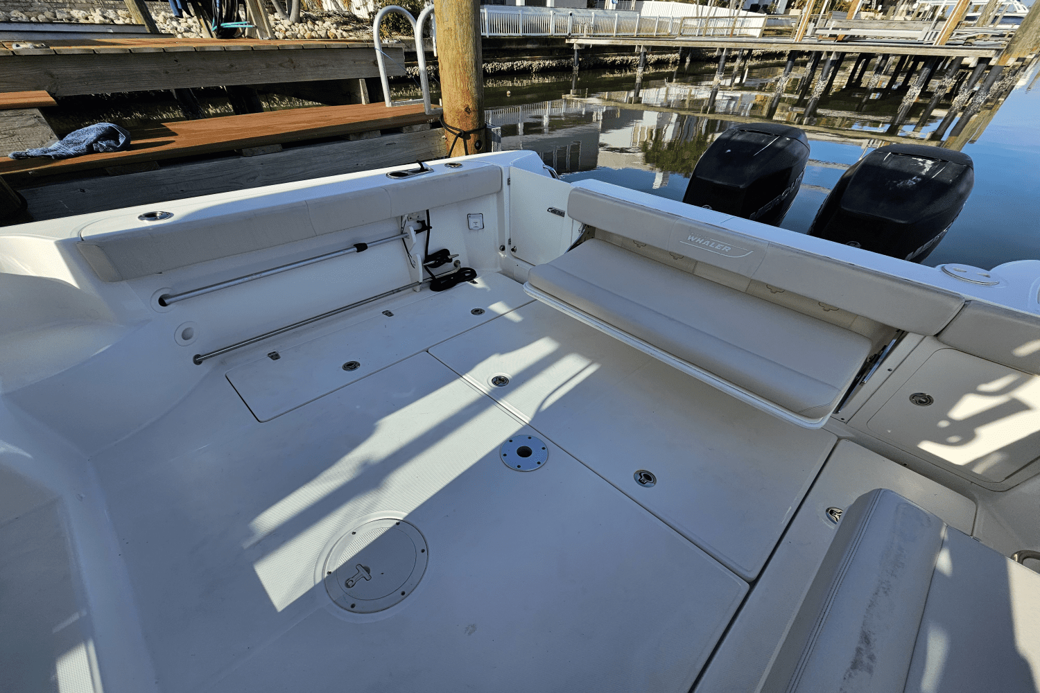 2017 Boston Whaler 315 CONQUEST Image Thumbnail #18