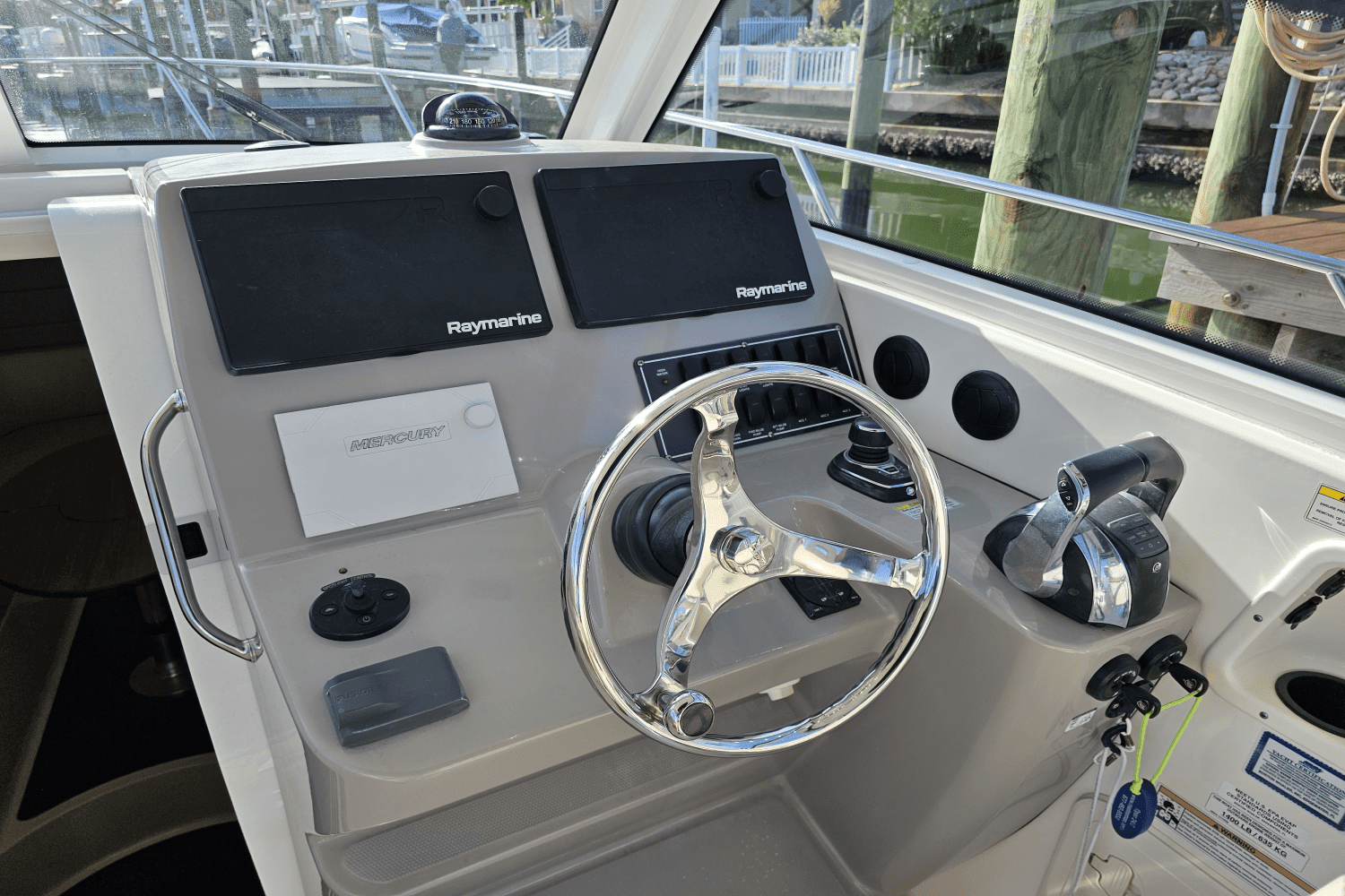 2017 Boston Whaler 315 CONQUEST Image Thumbnail #24