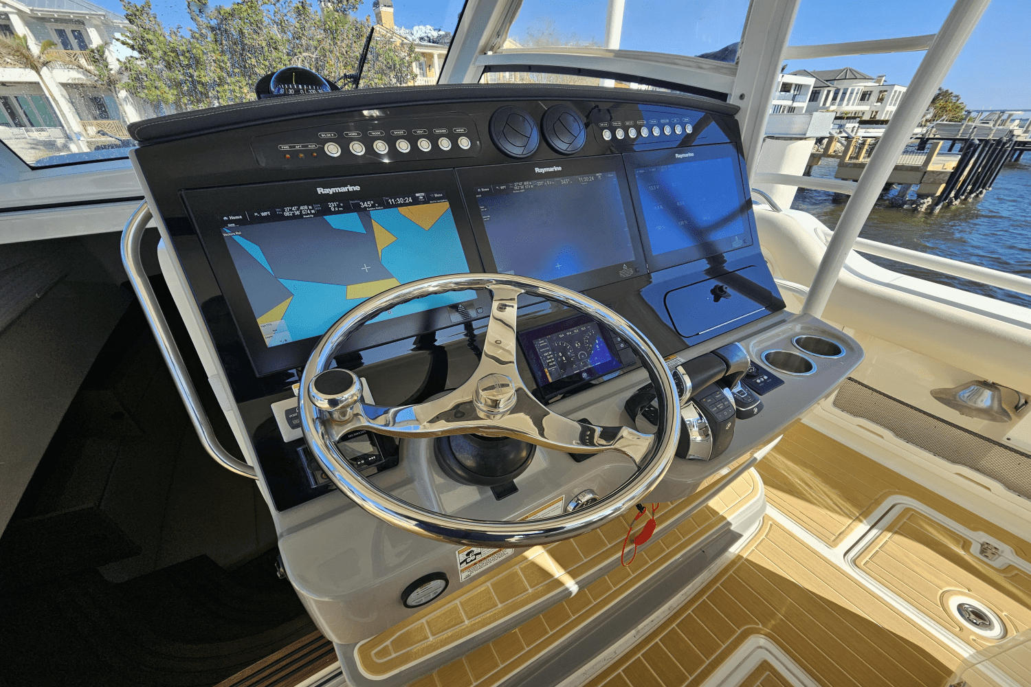 2017 Boston Whaler 420 OUTRAGE Image Thumbnail #25