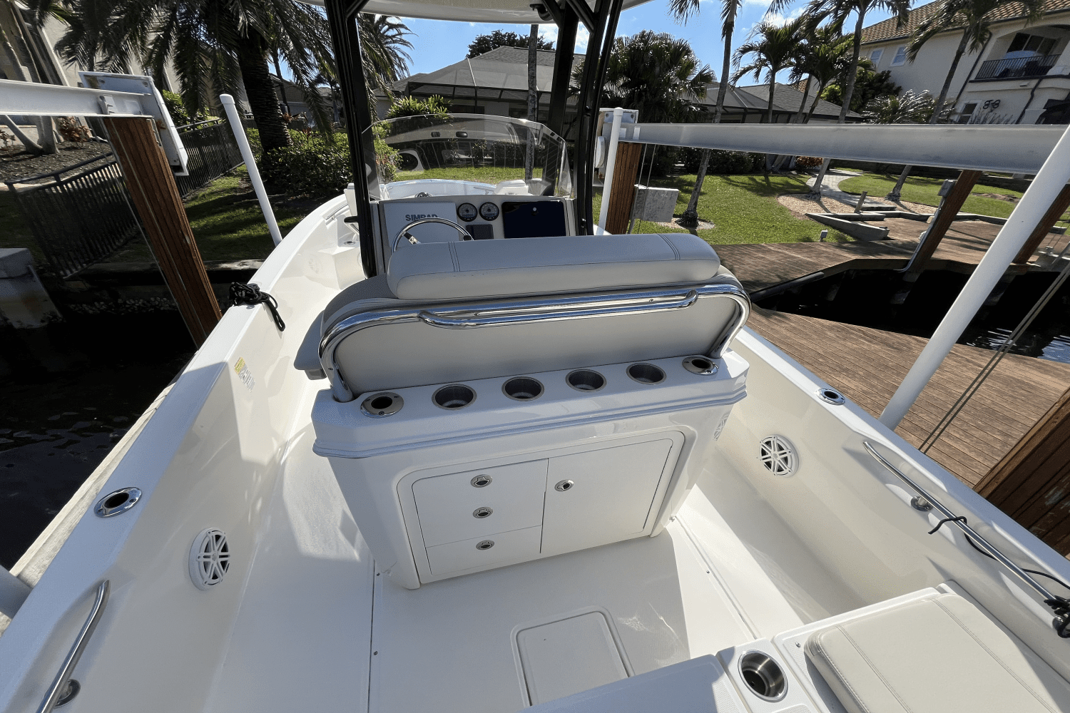 2023 Boston Whaler 250 DAUNTLESS Image Thumbnail #9