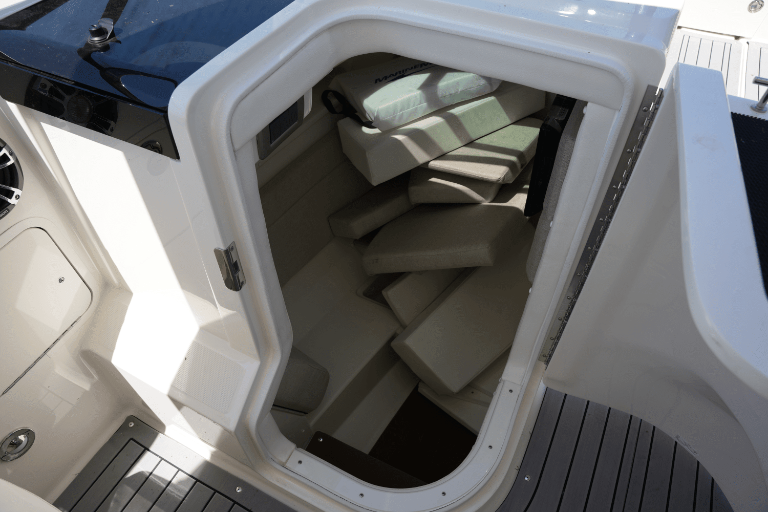 2020 Sea Ray 350 SLX Image Thumbnail #23