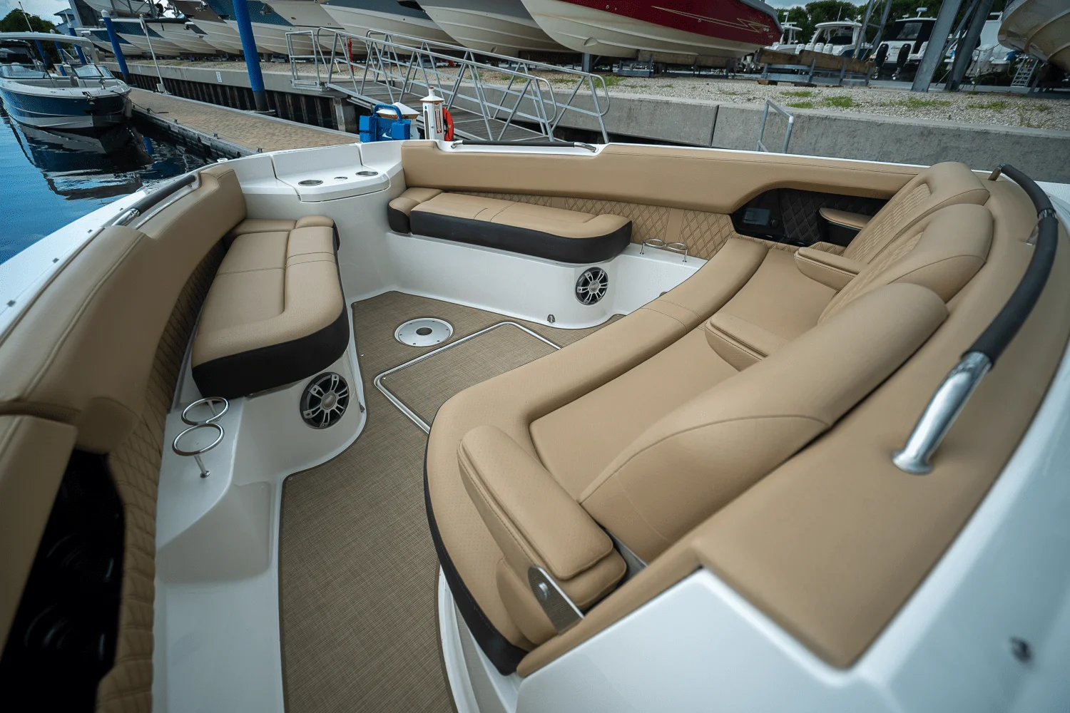 2025 Sea Ray SLX 400 Outboard Image Thumbnail #26