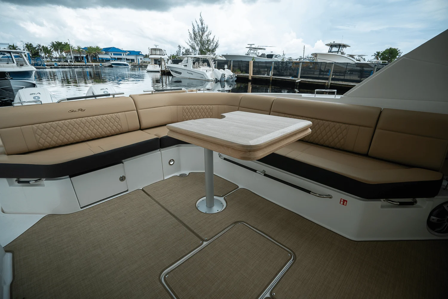 2025 Sea Ray SLX 400 Outboard Image Thumbnail #8