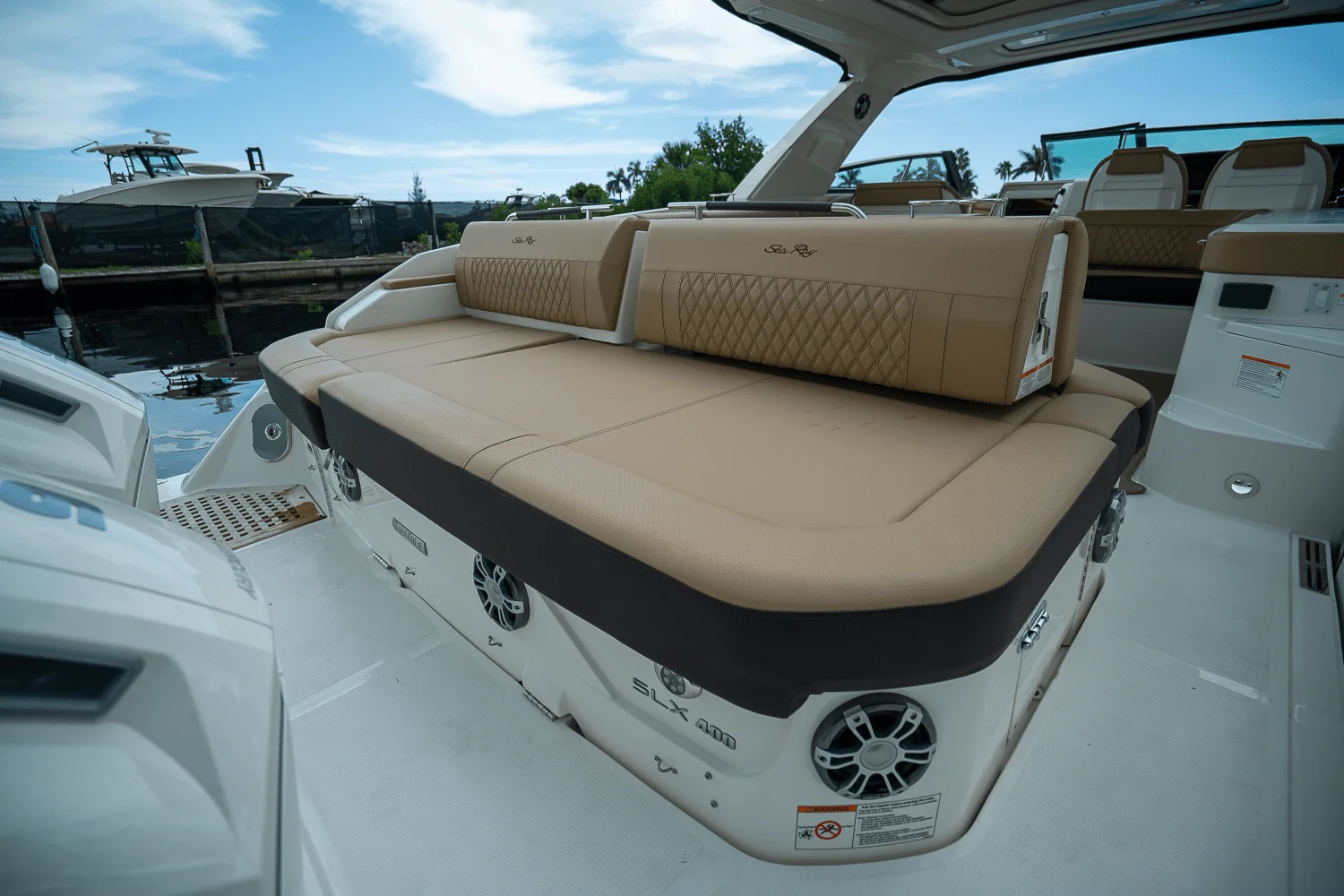 2025 Sea Ray SLX 400 Outboard Image Thumbnail #5