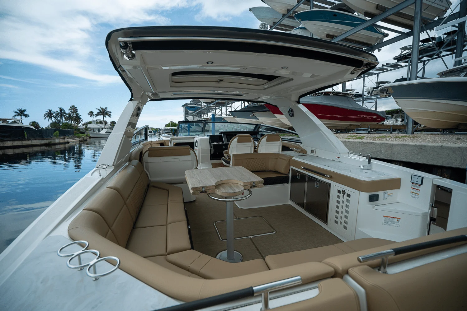 2025 Sea Ray SLX 400 Outboard Image Thumbnail #7