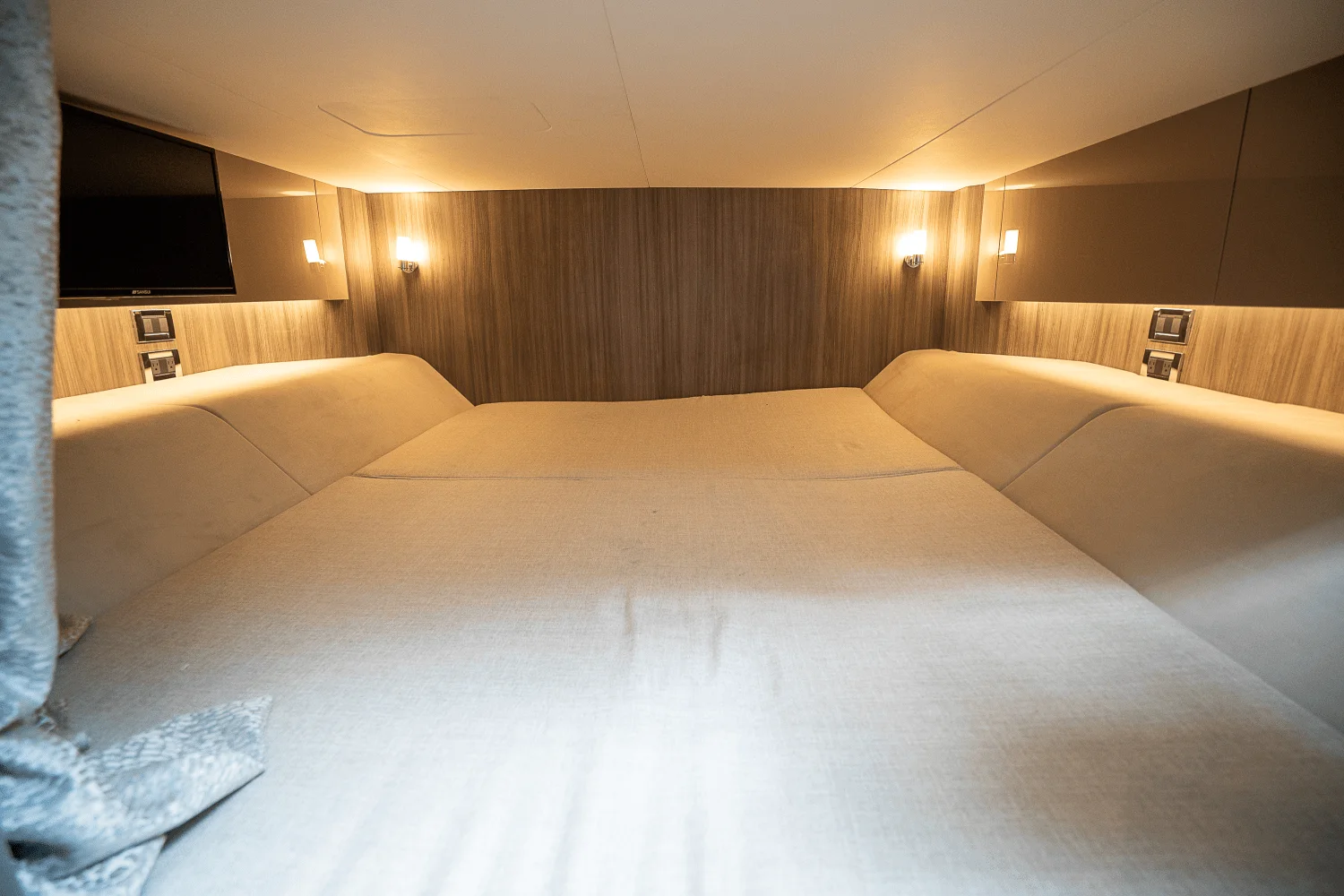 2025 Sea Ray SLX 400 Outboard Image Thumbnail #23