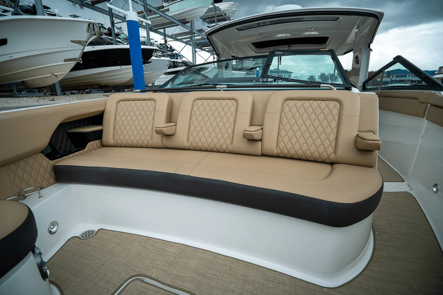 2025 Sea Ray SLX 400 Outboard Image Thumbnail #27