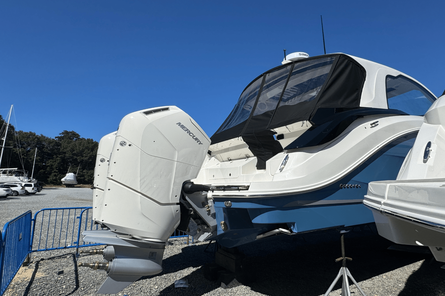 2025 Sea Ray Sundancer 370 Outboard Image Thumbnail #4