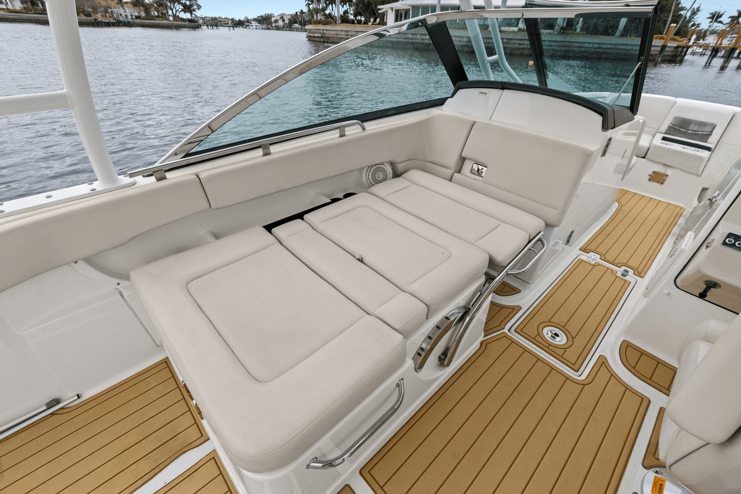 2018 Boston Whaler 270 VANTAGE Image Thumbnail #28