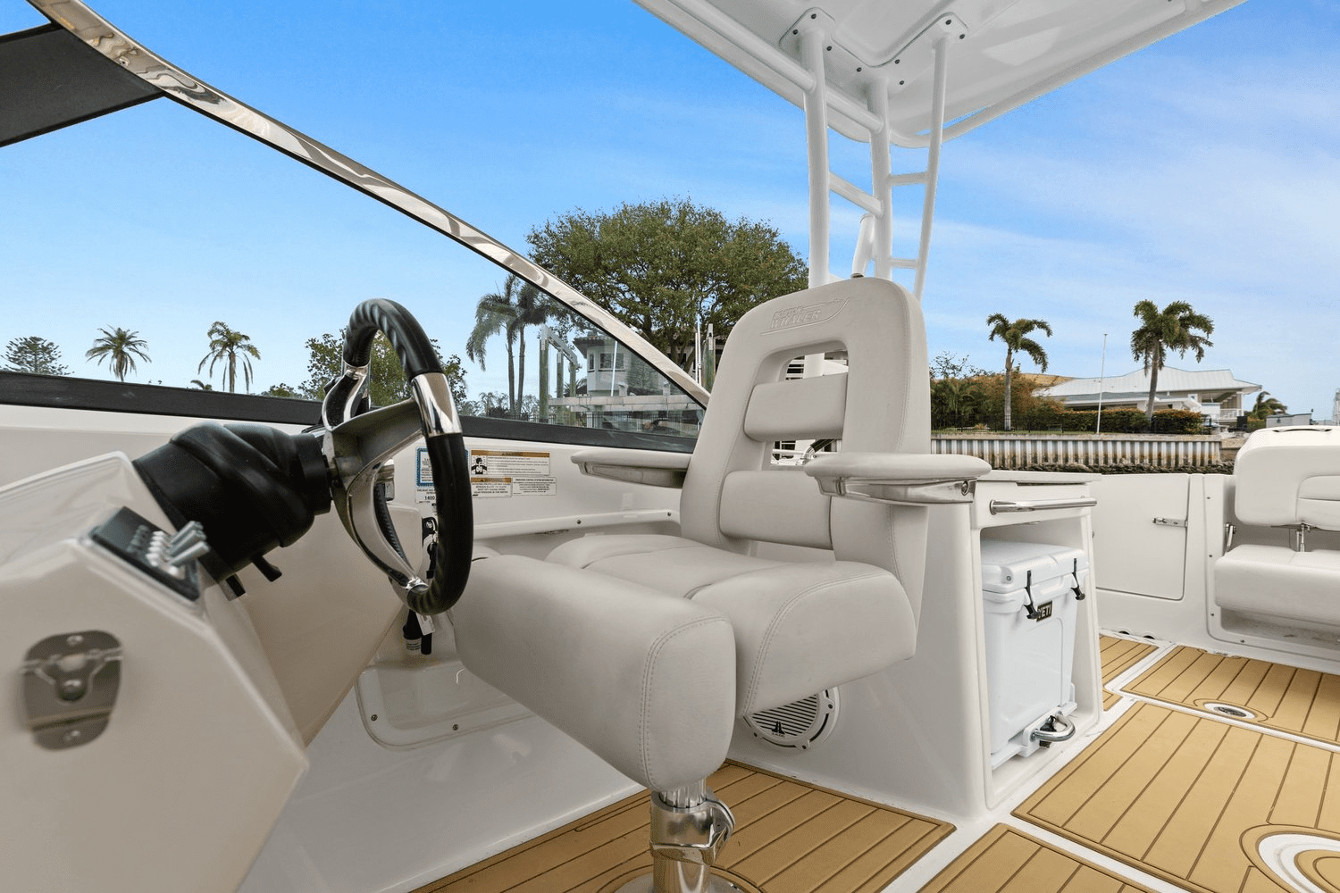 2018 Boston Whaler 270 VANTAGE Image Thumbnail #20
