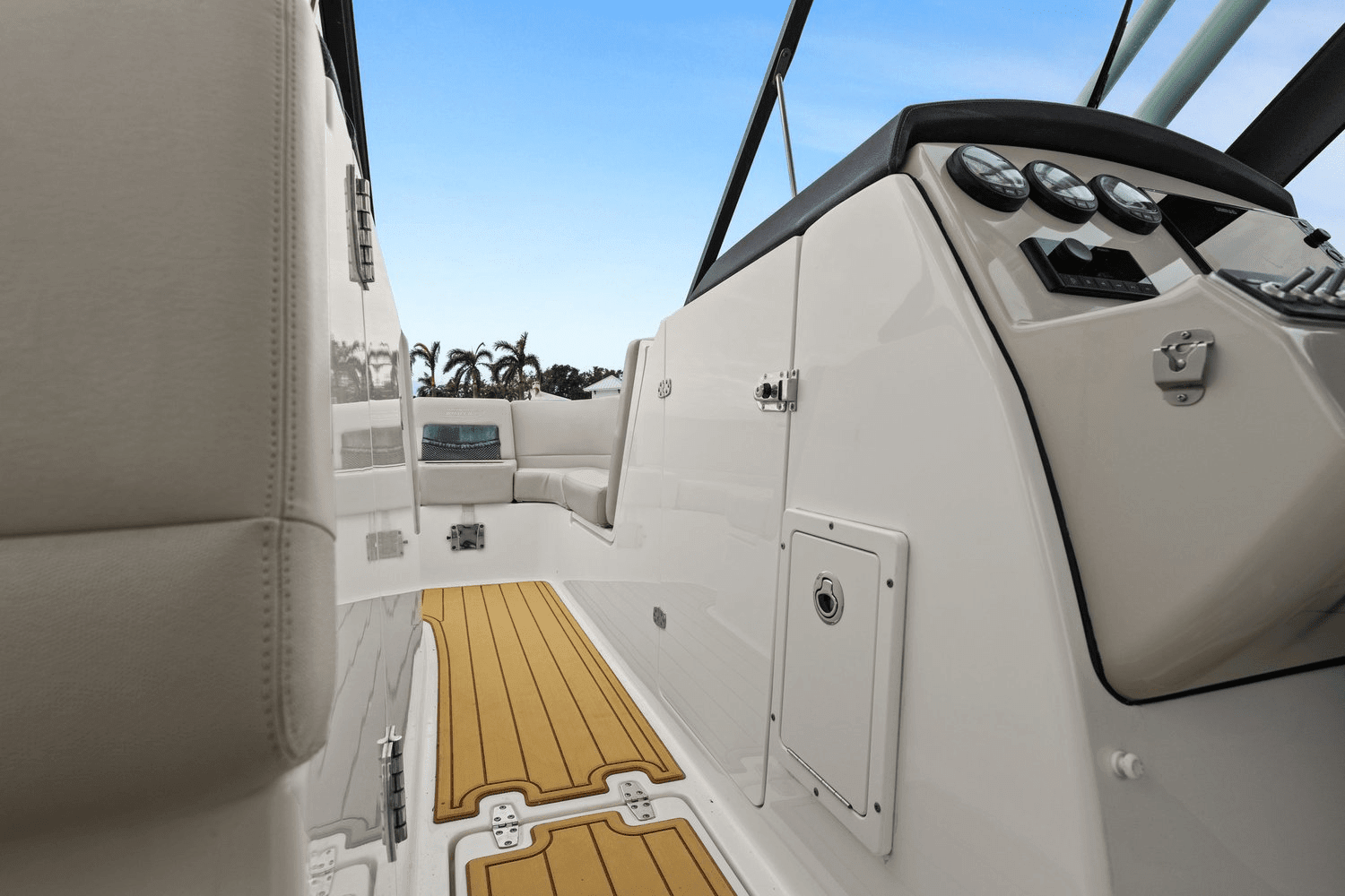 2018 Boston Whaler 270 VANTAGE Image Thumbnail #13