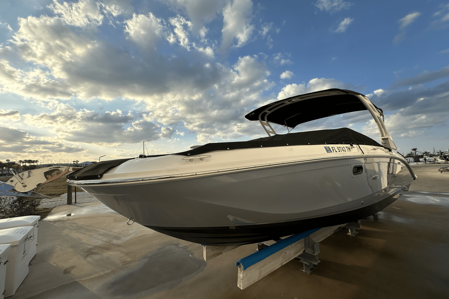 2023 Sea Ray 290 SDX OB Image Thumbnail #4