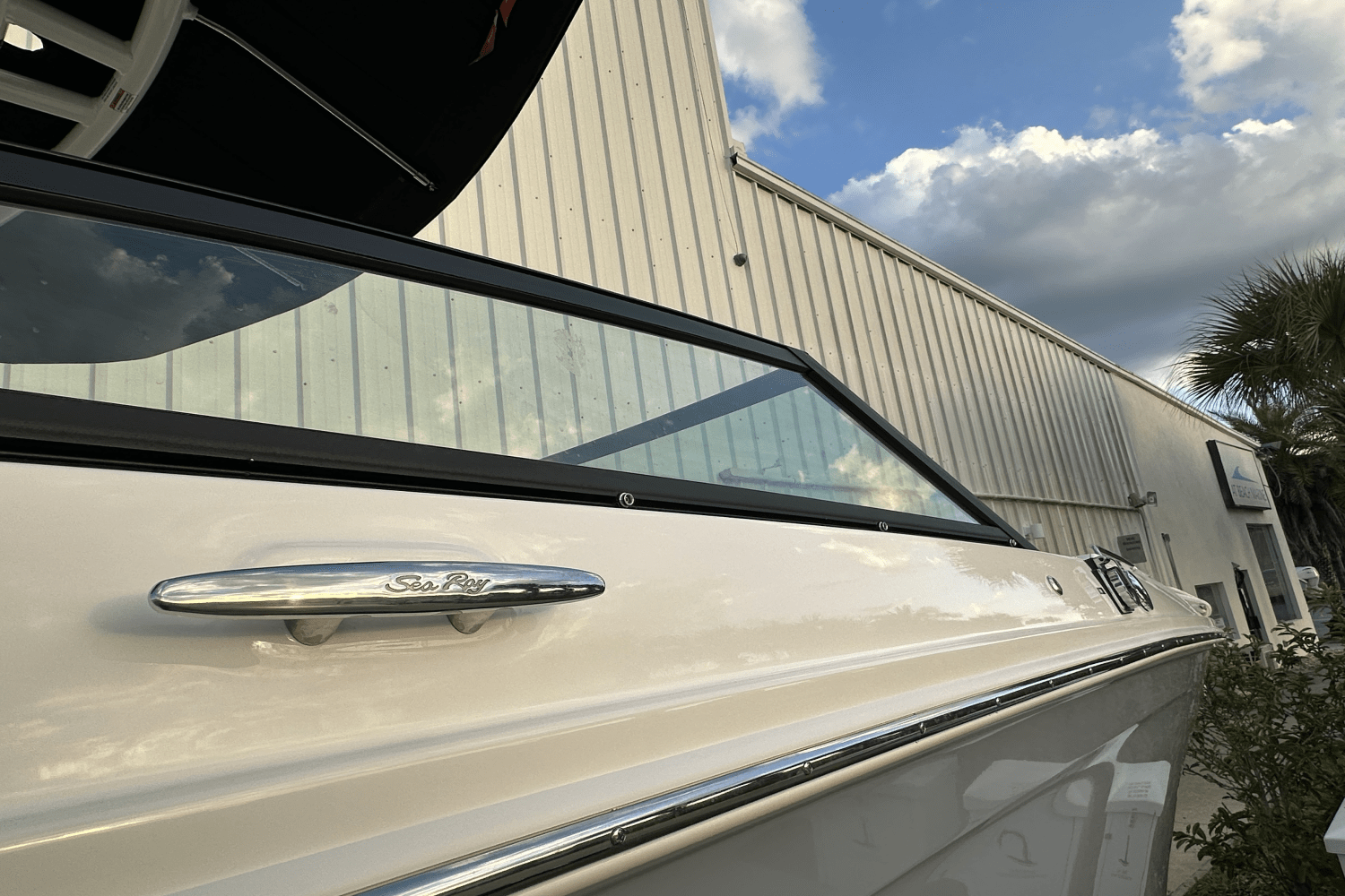 2023 Sea Ray 290 SDX OB Image Thumbnail #22
