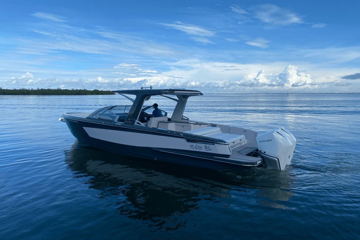 2022 Aviara 32 OUTBOARD Image Thumbnail #1