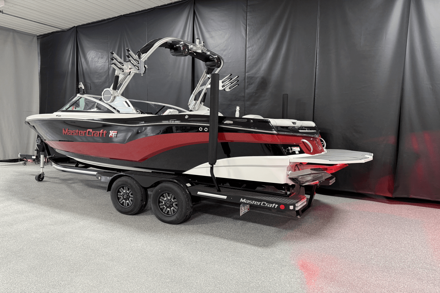 2019 Mastercraft XT23 Image Thumbnail #4