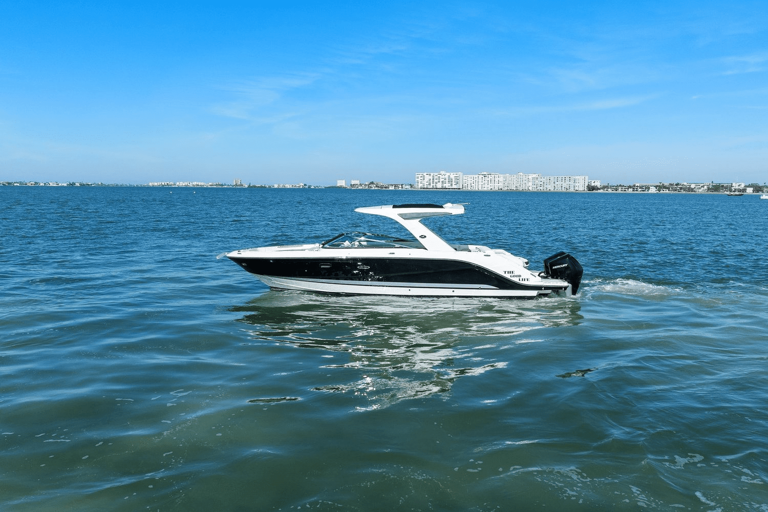 2019 Sea Ray 310 SLX OUTBOARD Image Thumbnail #2