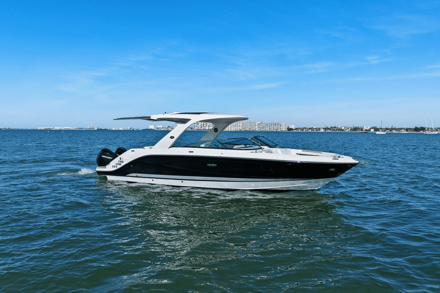 2019 Sea Ray 310 SLX OUTBOARD Image Thumbnail #4