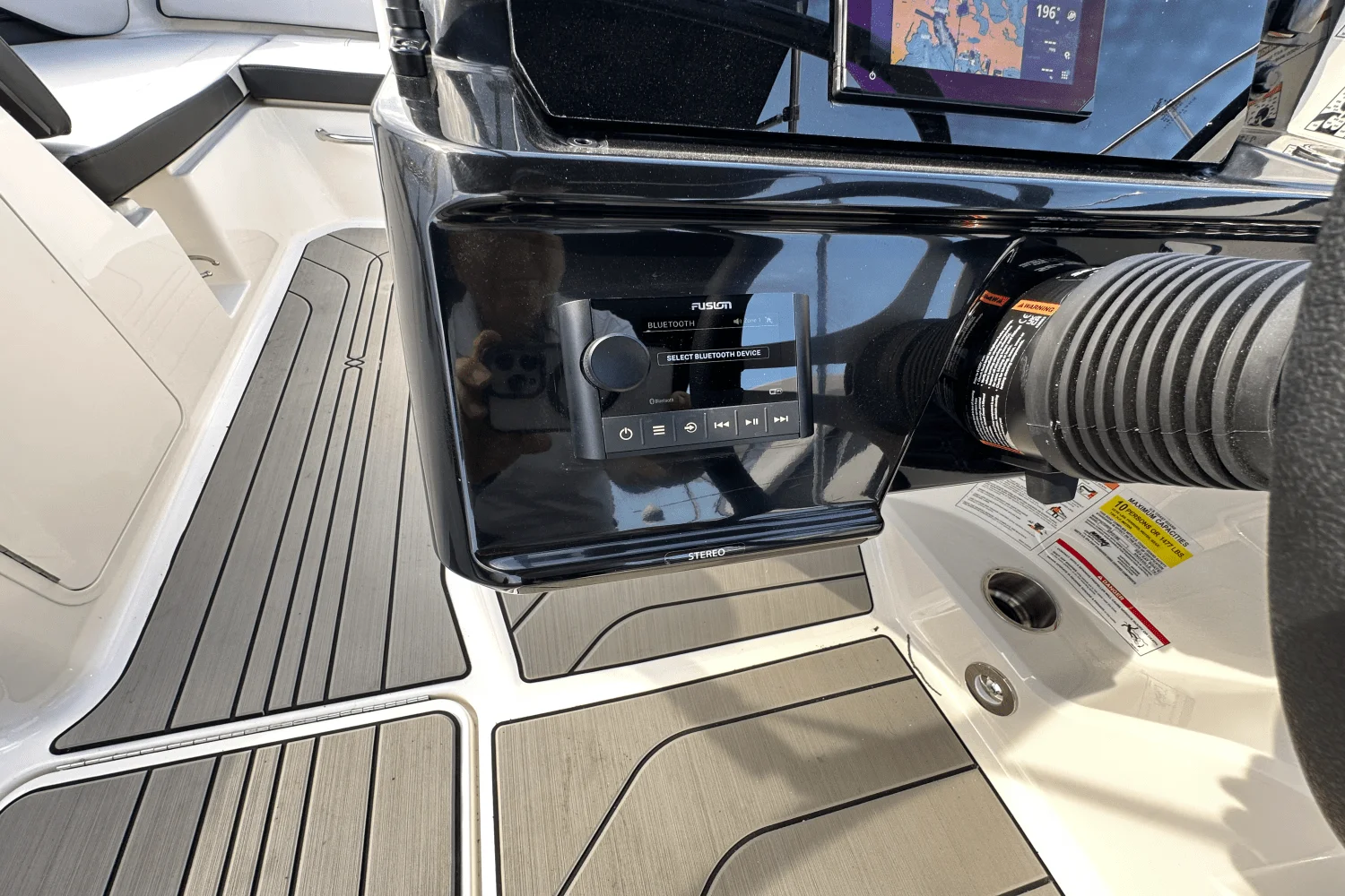 2025 Sea Ray SPX 190 Outboard Image Thumbnail #27