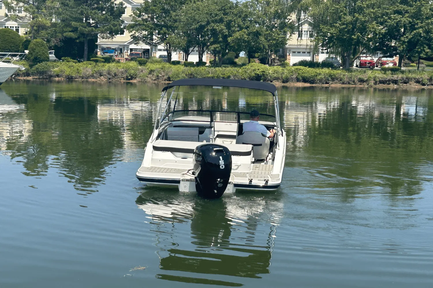 2025 Sea Ray SPX 190 Outboard Image Thumbnail #3
