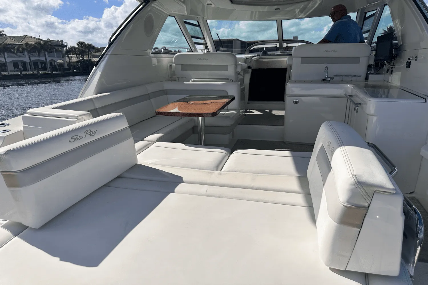 2011 Sea Ray 450 SUNDANCER Image Thumbnail #8