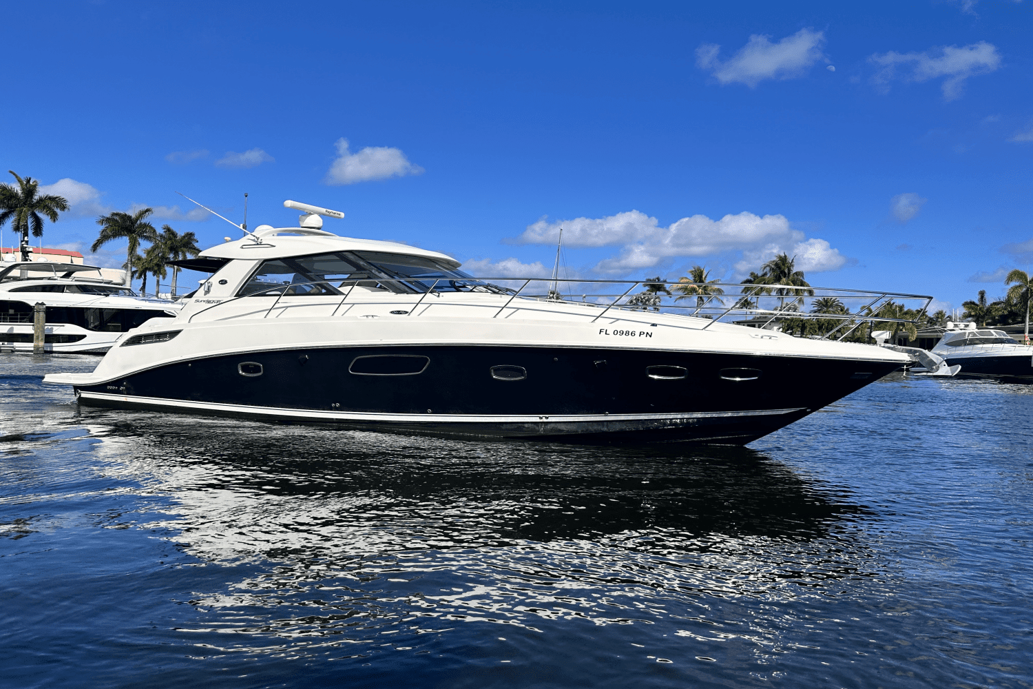 2011 Sea Ray 450 SUNDANCER Image Thumbnail #0