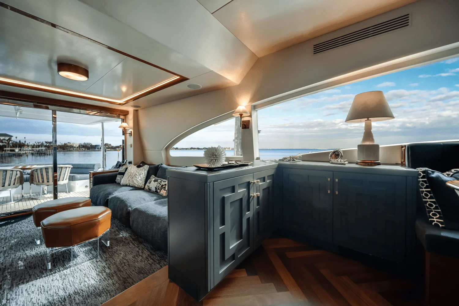 2018 Hatteras 60 MOTOR YACHT Image Thumbnail #28