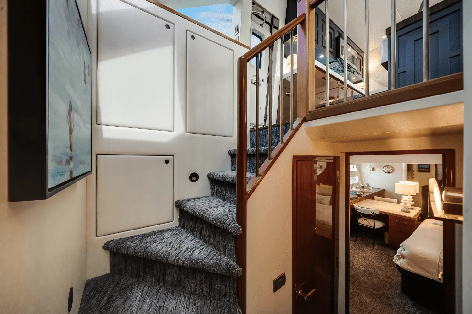 2018 Hatteras 60 MOTOR YACHT Image Thumbnail #31
