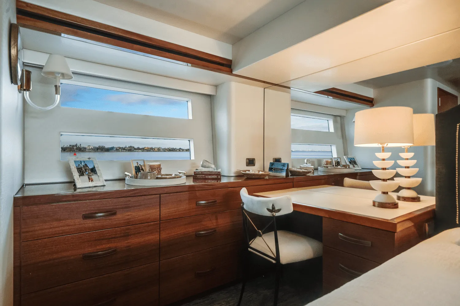 2018 Hatteras 60 MOTOR YACHT Image Thumbnail #40