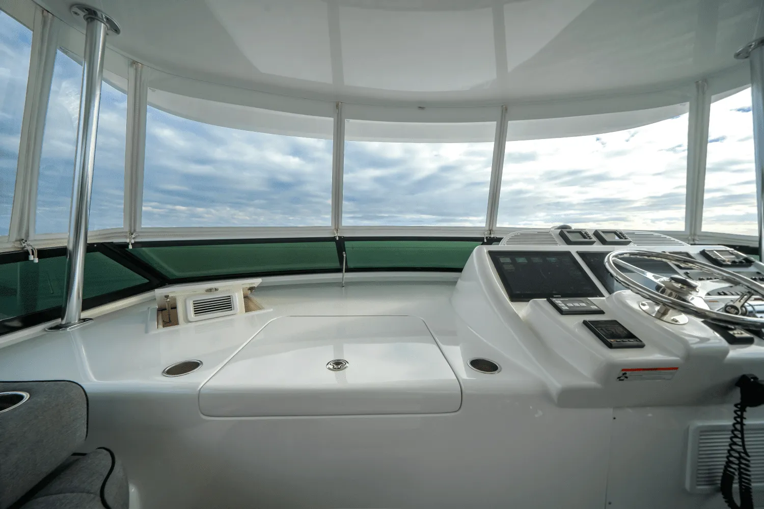 2018 Hatteras 60 MOTOR YACHT Image Thumbnail #51