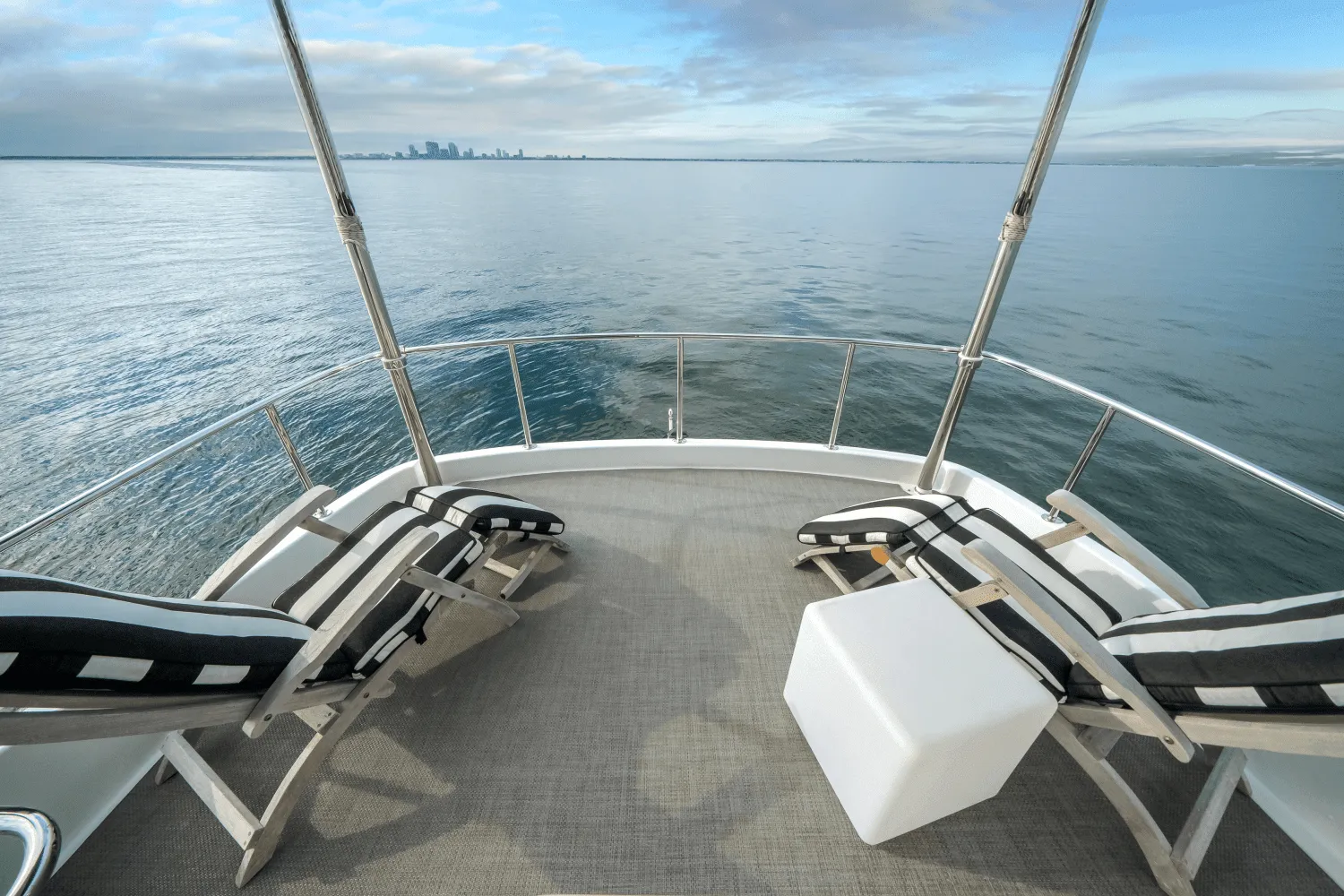 2018 Hatteras 60 MOTOR YACHT Image Thumbnail #57