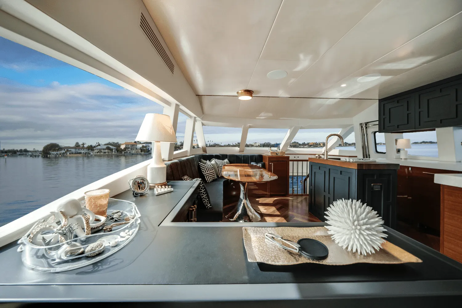 2018 Hatteras 60 MOTOR YACHT Image Thumbnail #19