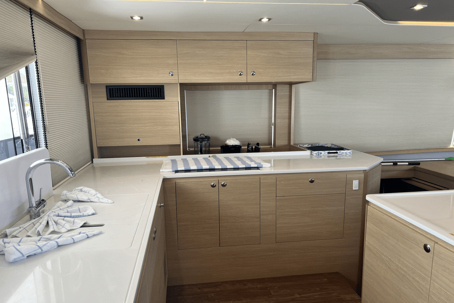 2022 Aquila 54 Image Thumbnail #4