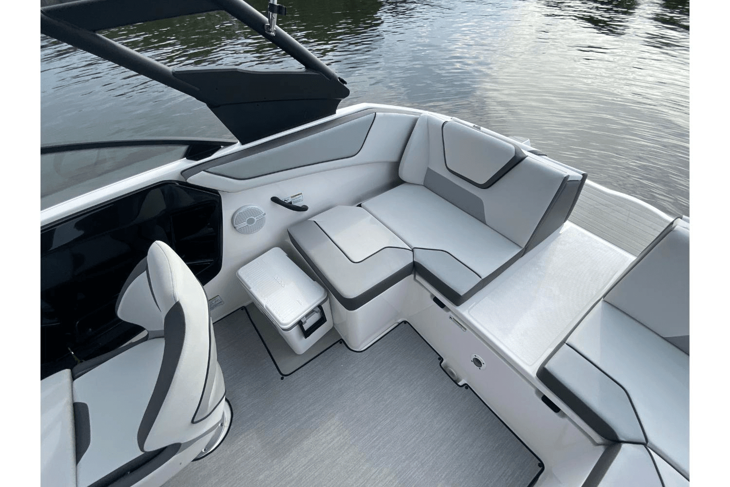 2025 Yamaha AR220 Image Thumbnail #12