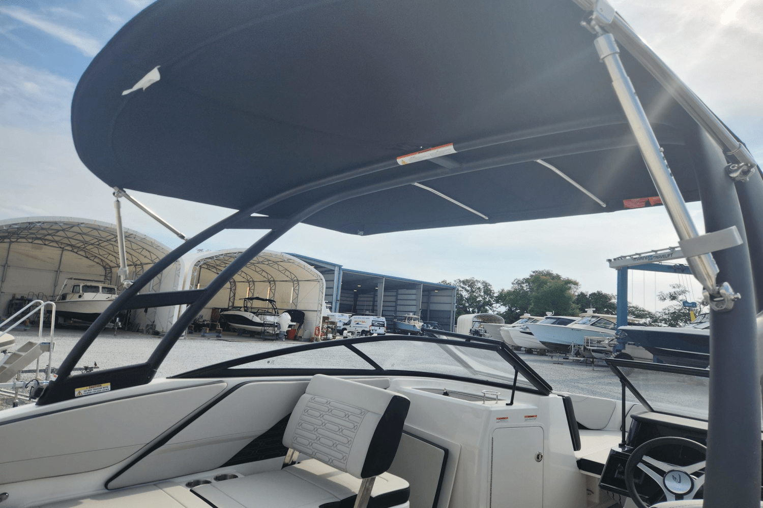 2025 Sea Ray SPX 210 Outboard Image Thumbnail #14