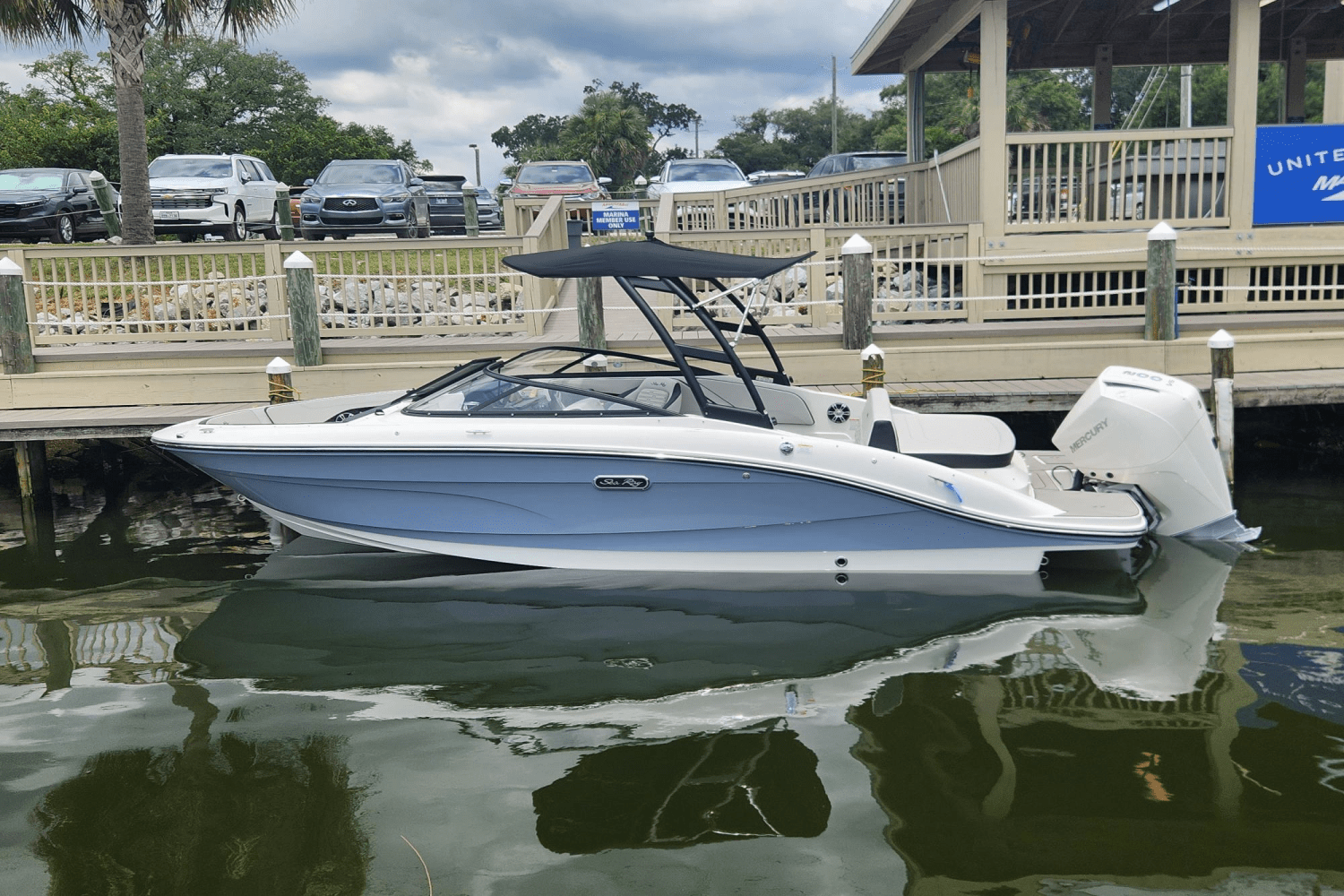 2025 Sea Ray SPX 210 Outboard Image Thumbnail #1