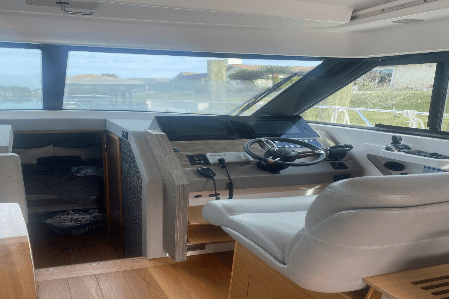 2019 Tiara Yachts 39 COUPE Image Thumbnail #10