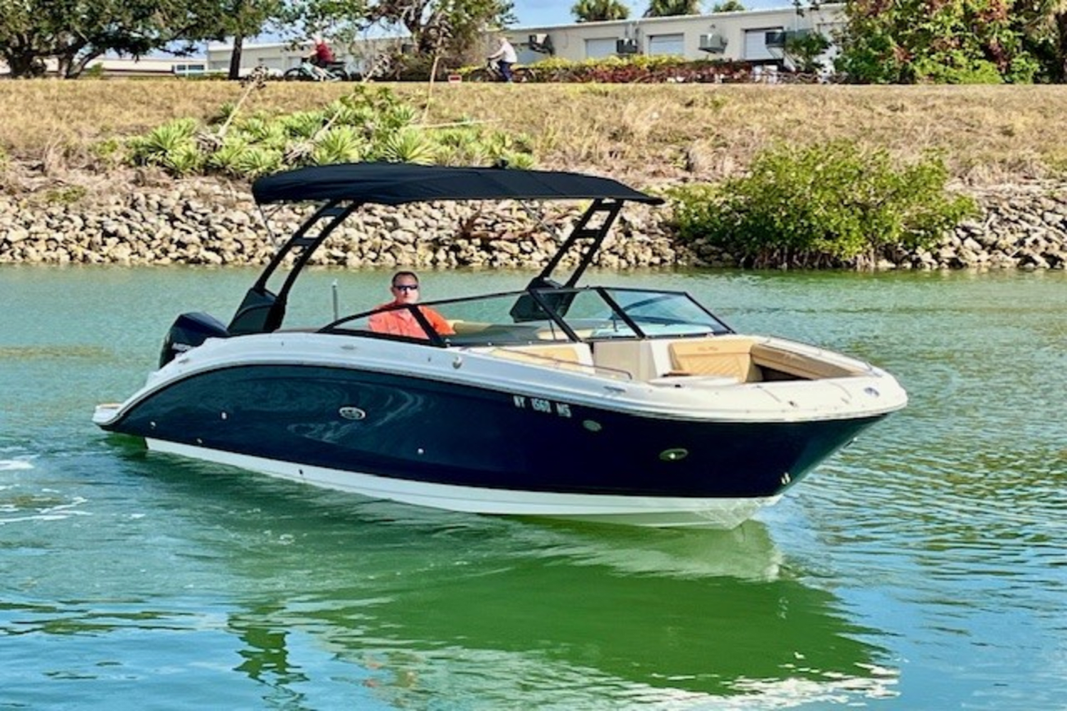 2021 Sea Ray 270 SDX-OB Image Thumbnail #1