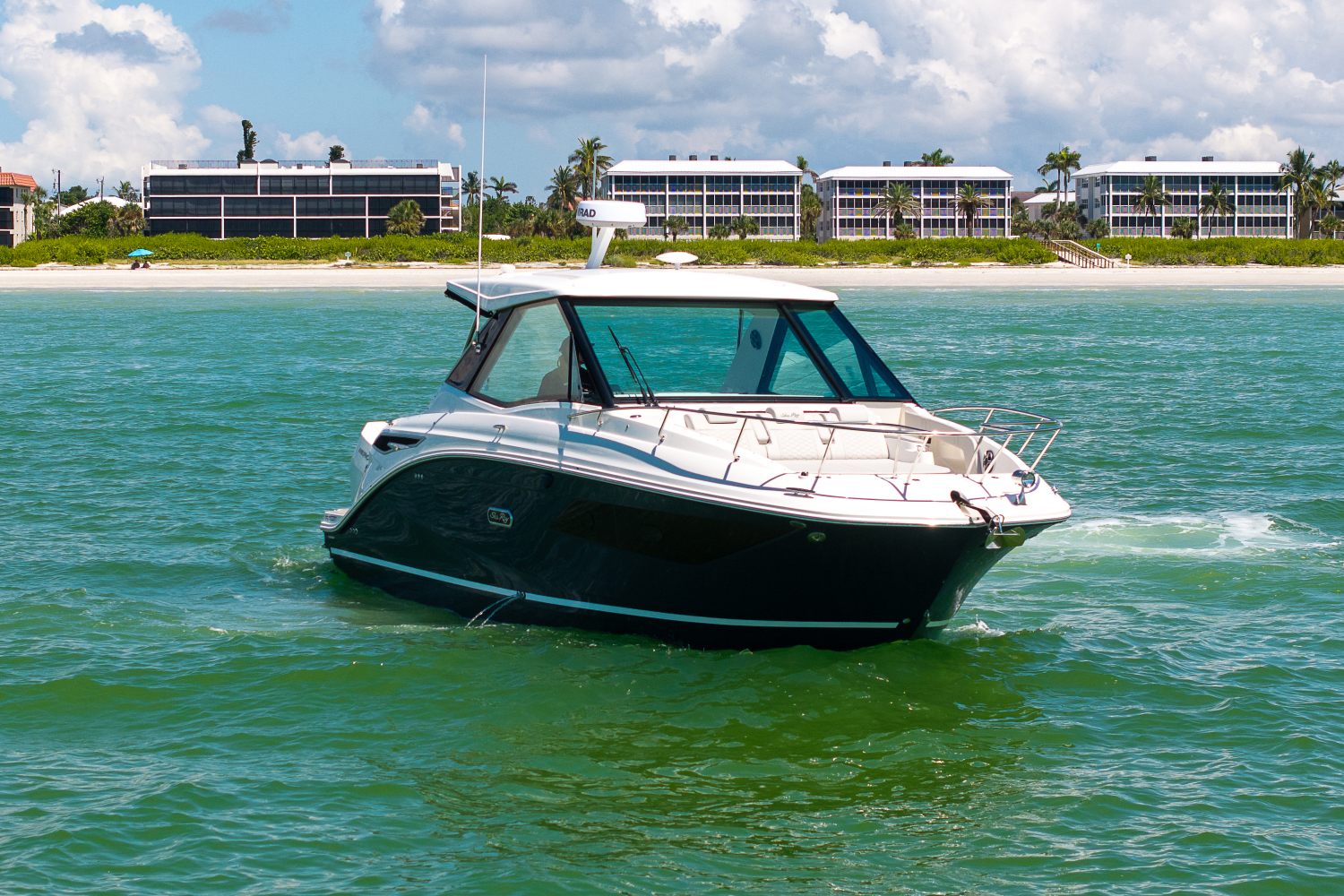 2026 Sea Ray Sundancer 320 Outboard Image Thumbnail #38